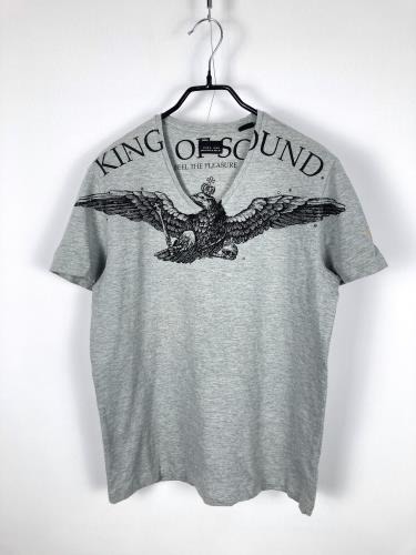 grey eagle cubic t-shirt