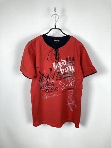 red lace-up henry neck t-shirt