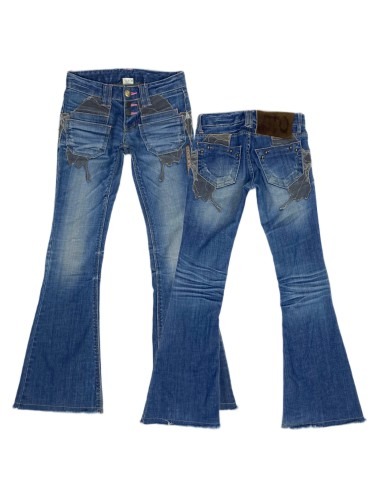 front pocket low-lise boots-cut jean