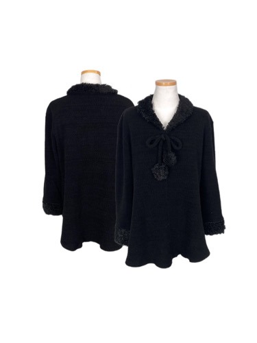 black pompom ribbon collar knit