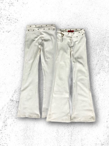belt strap low-rise white boots-cut jean