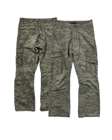camo pattern cargo pocket pants